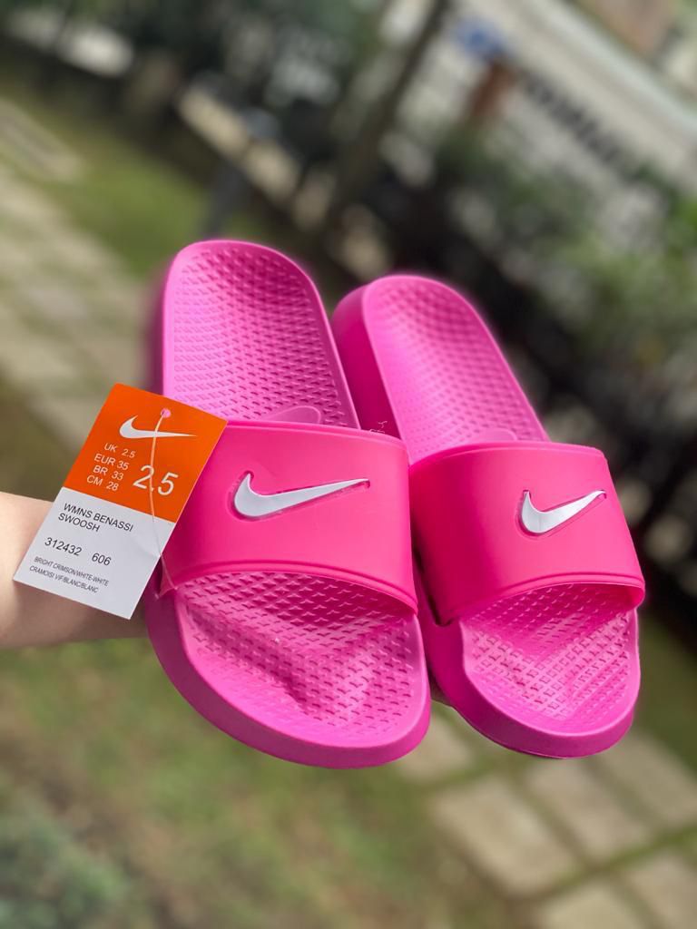 Sandalias NIKE con bolsa